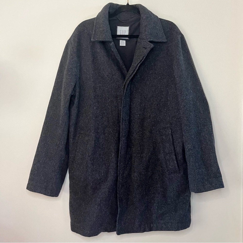 NWOT Men’s Gap Winter Gray Coat Size L - Picture 1 of 3
